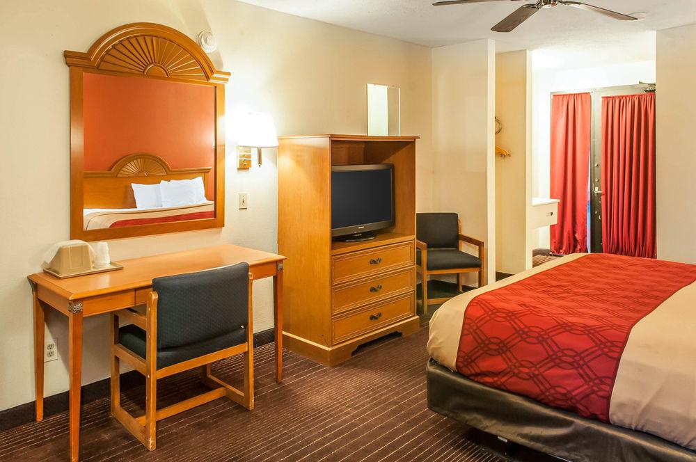 Econo Lodge West - Coors Blvd Albuquerque Exterior foto