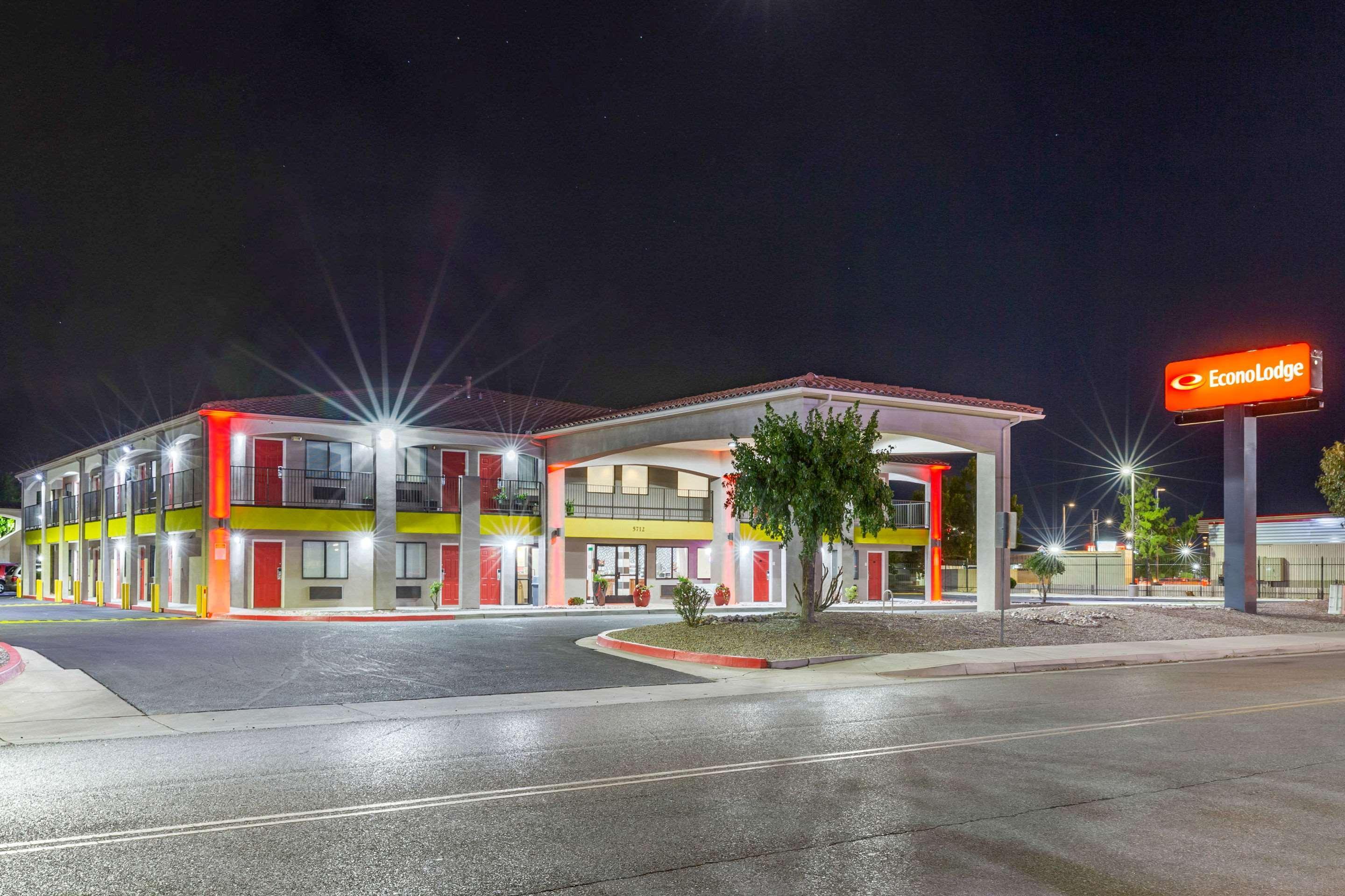 Econo Lodge West - Coors Blvd Albuquerque Exterior foto